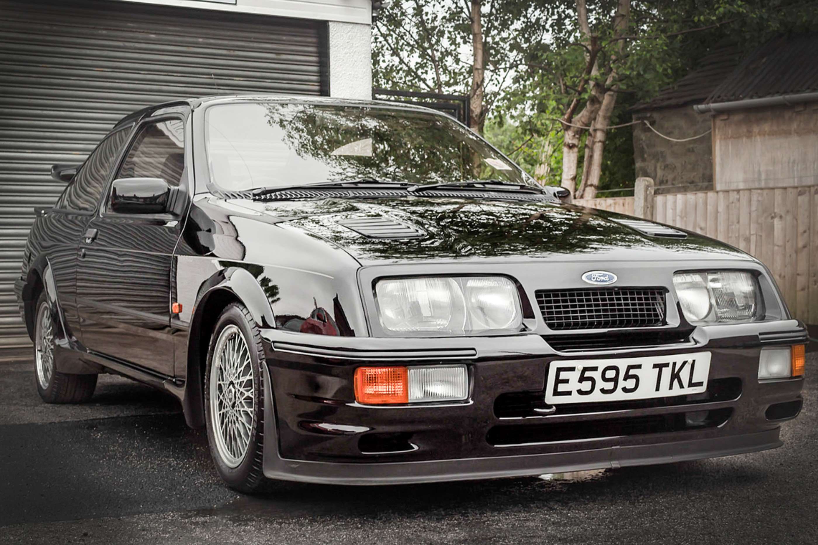 lotus carlton