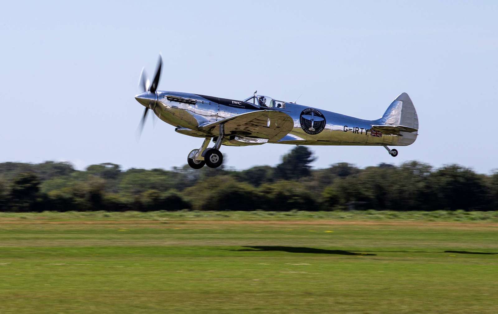 Goodwood - Silver Spitfire