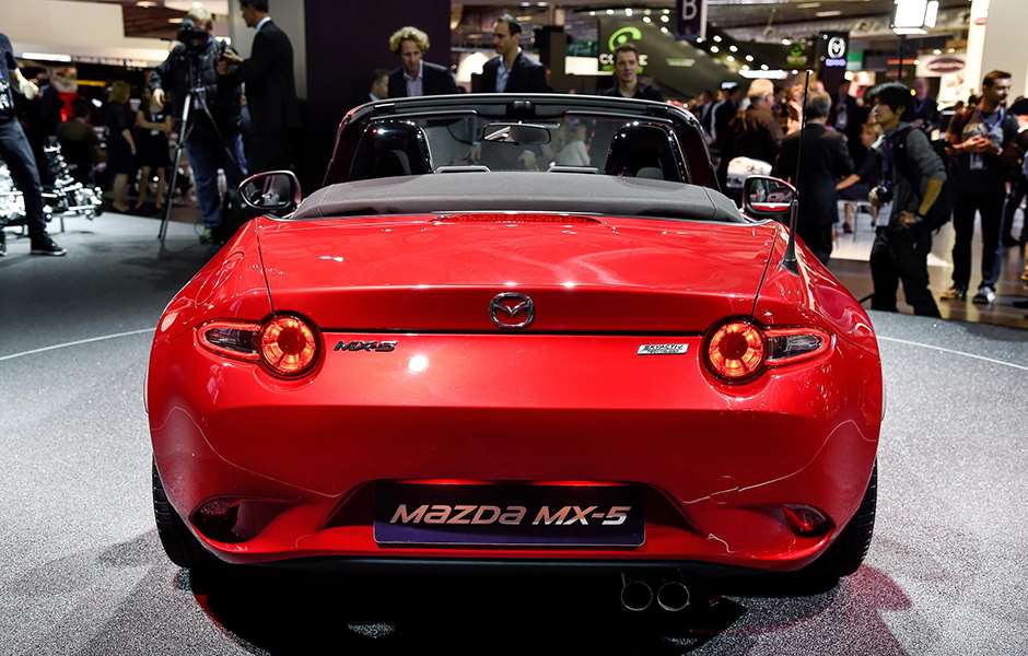 _D4S0426 Mazda MX5 Paris Motor show 2014 Miata