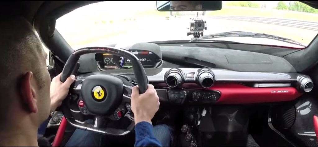 Ferrari-LaFerrari-Chris-Harris