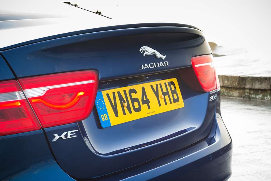 jaguar-xe-test-drive
