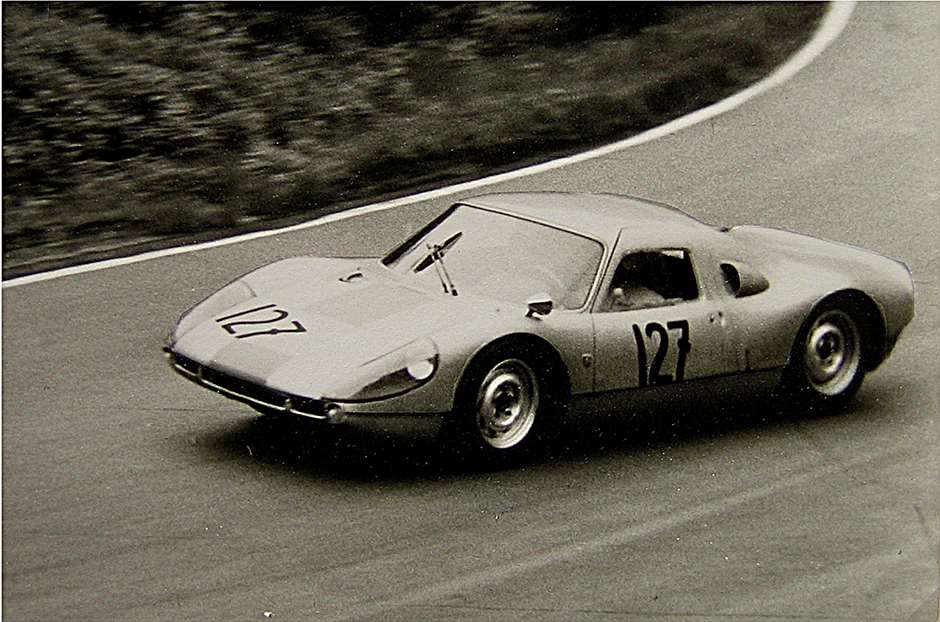 Porsche 904