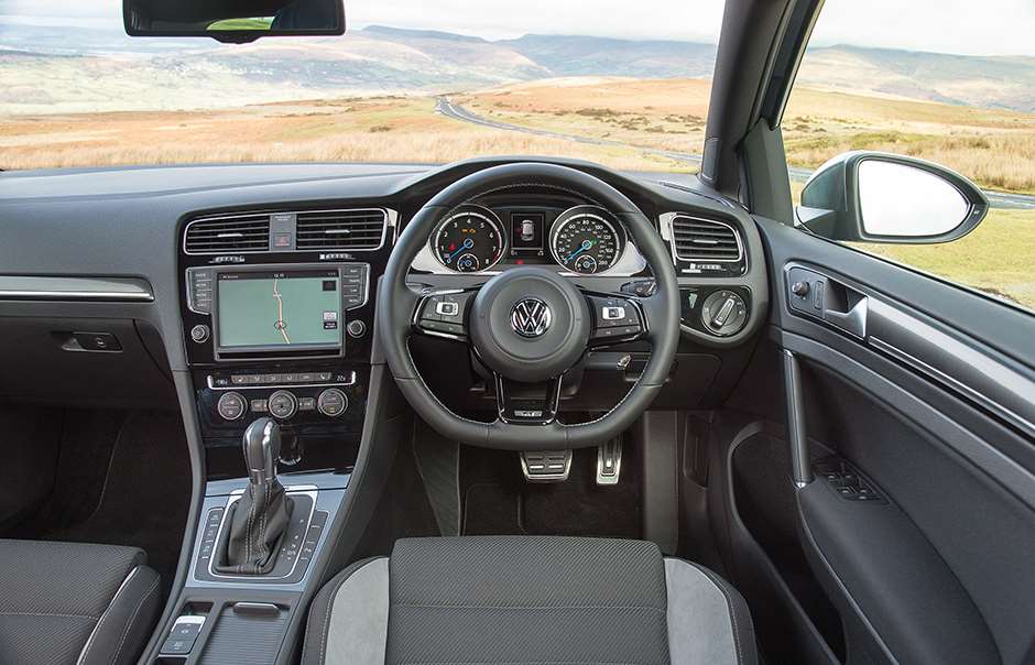 Volkswagen Golf R Interior
