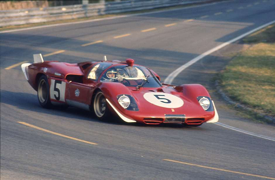 Jacky Ickx in the long-tailed ('Coda Lunga') Ferrari 512 at Le Mans
