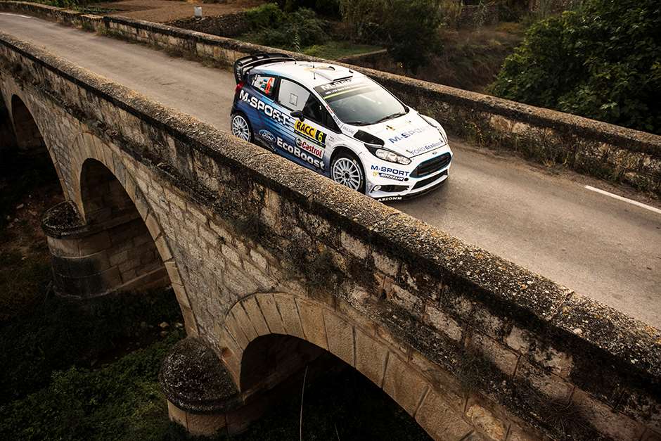 Ott Tanak performs during the FIA World Rally Championship 2015 in Salou, Spain on October 25, 2015 // Jaanus Ree/Red Bull Content Pool // P-20151025-00469 // Usage for editorial use only // Please go to www.redbullcontentpool.com for further information. //