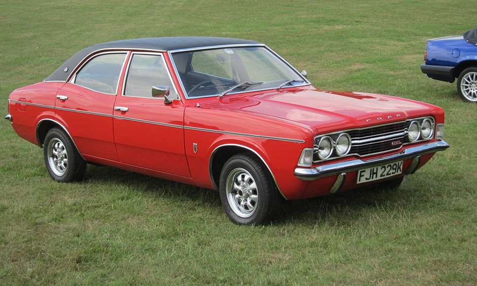 Ford Cortina vinyl roof